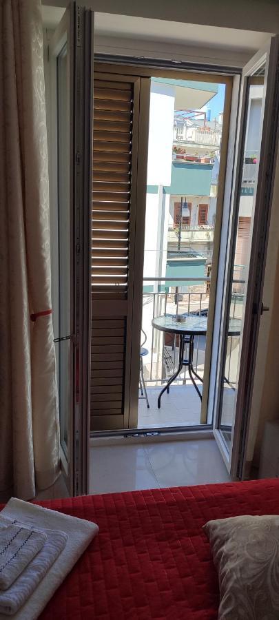 Casa Vacanze Dimora Monfalcone モンテスカリオーゾ エクステリア 写真